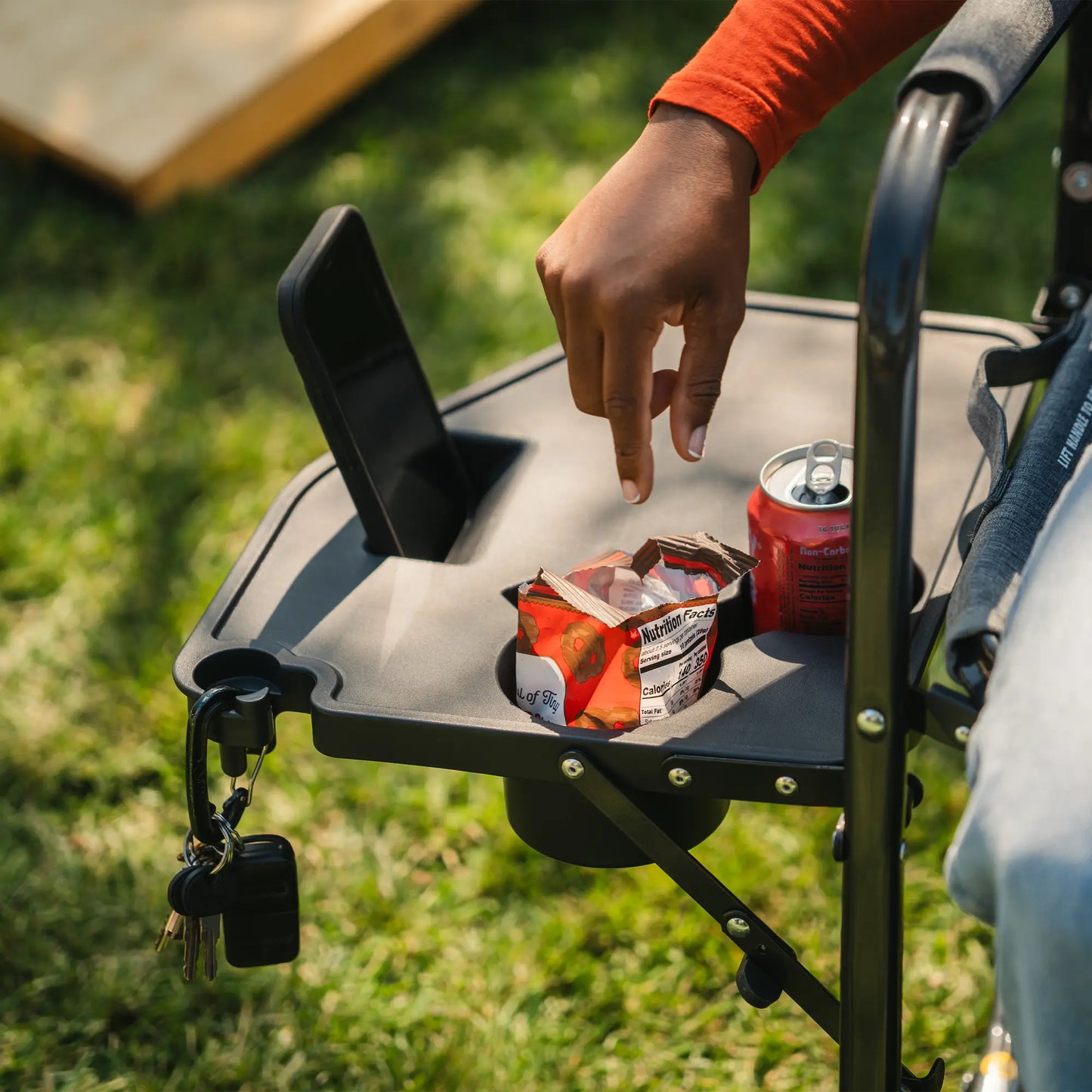 Freestyle Rocker™ with Side Table - Cookout Ready