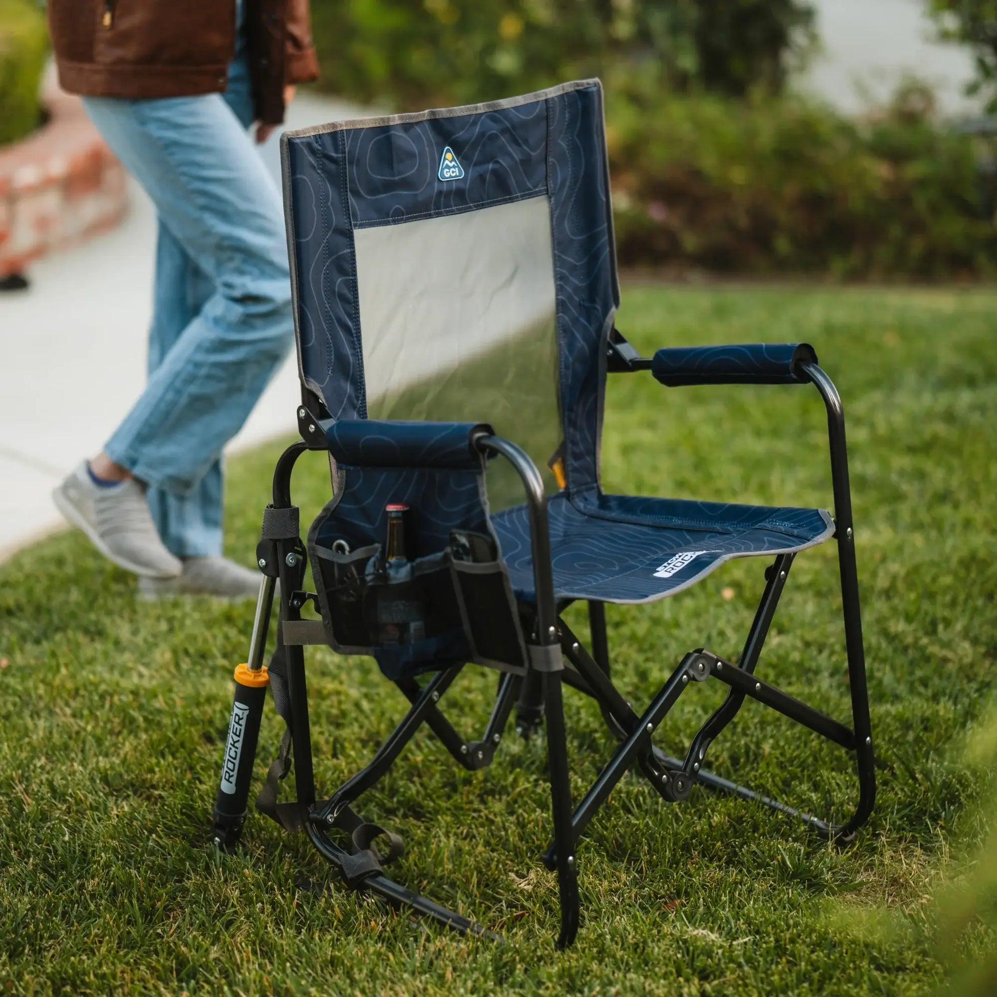 Stowaway Rocker™ - Travel Retreat