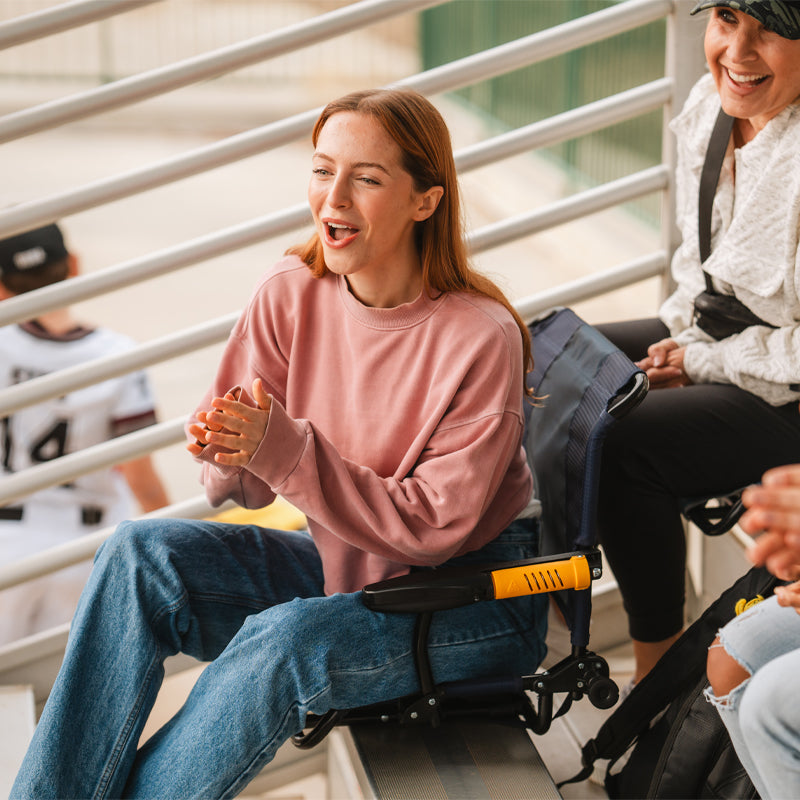 Stadium Rock-Cliner™ - Trackside Style