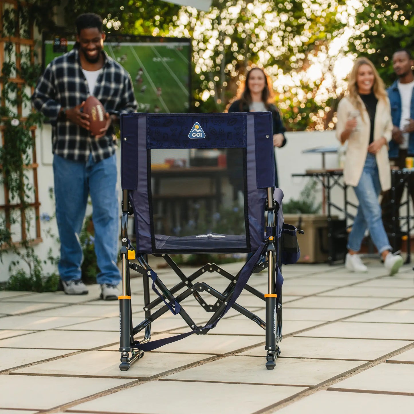 Stowaway Rocker™ - Travel Retreat
