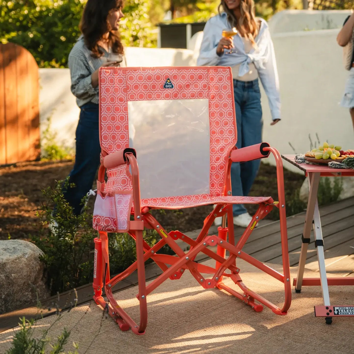 Stowaway Rocker™ - Travel Retreat